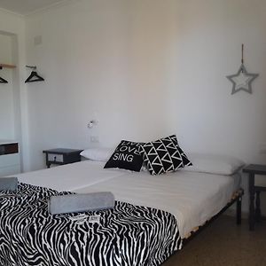 Habitación con 2 Camas Individuales